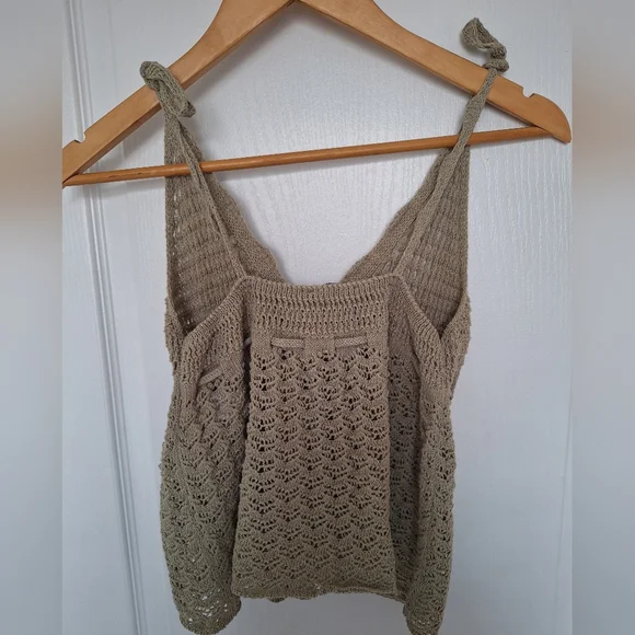 NWOT Zara Gorgeous Crochet Knit Tie Front Summer Top Olive Green Large - Picture 6 of 11